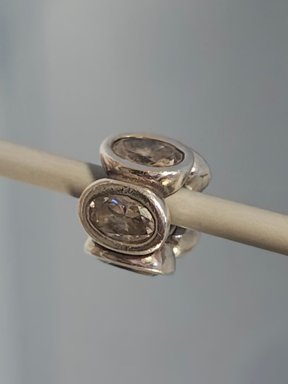 Authentic Pandora Retired Clear Oval Lights Charm with Clear Zirconia – 790311CZ